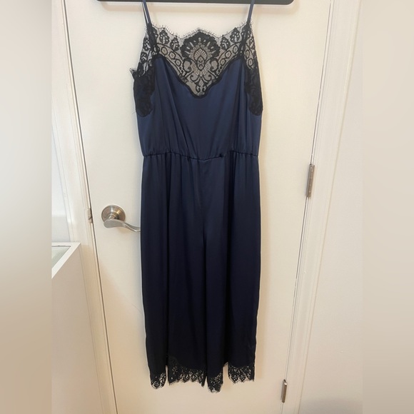 NWT, Alice & Olivia, navy silk romper, size 6 - Picture 4 of 8